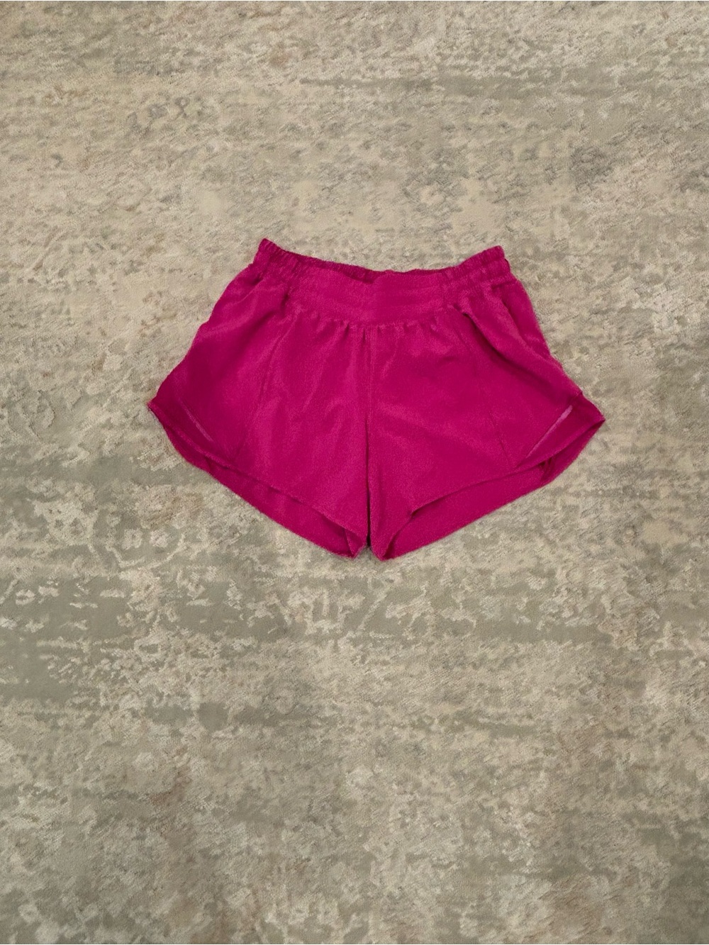 lululemon athletica hotty hot shorts